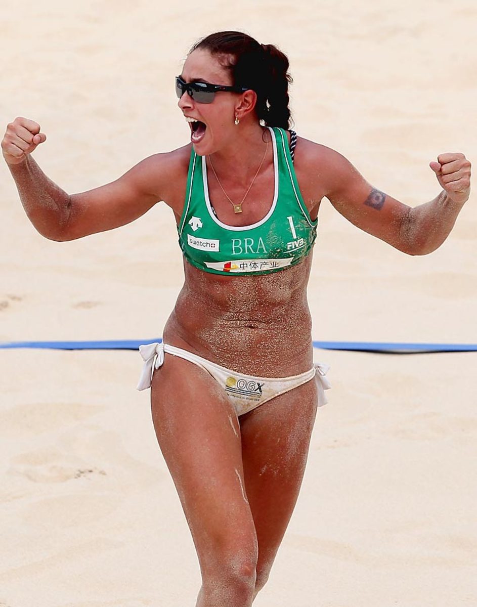 Maria-Clara-Salgado-.jpg